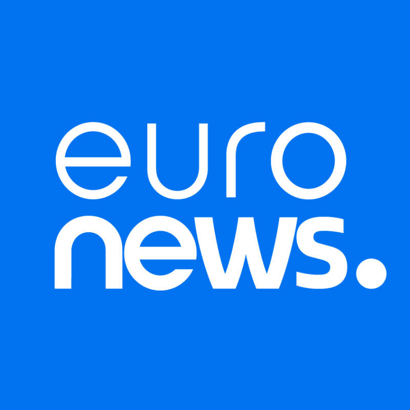Logo_euronews_white-on-neon_RGB